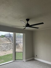149 World of Tennis Sq in Lakeway, TX - Building Photo - Building Photo