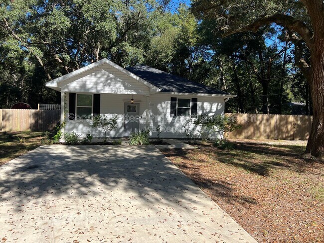 6150 Franklin St in Milton, FL - Foto de edificio - Building Photo