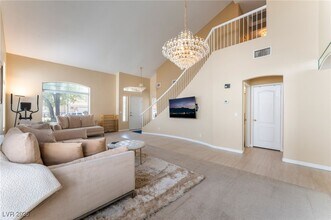 8612 Sierra Cima Ln in Las Vegas, NV - Building Photo - Building Photo