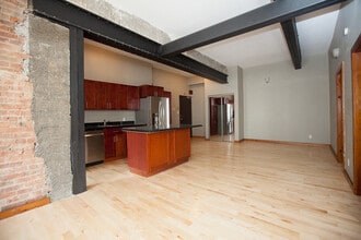 265 Ontario in Kingston, ON - Building Photo - Building Photo