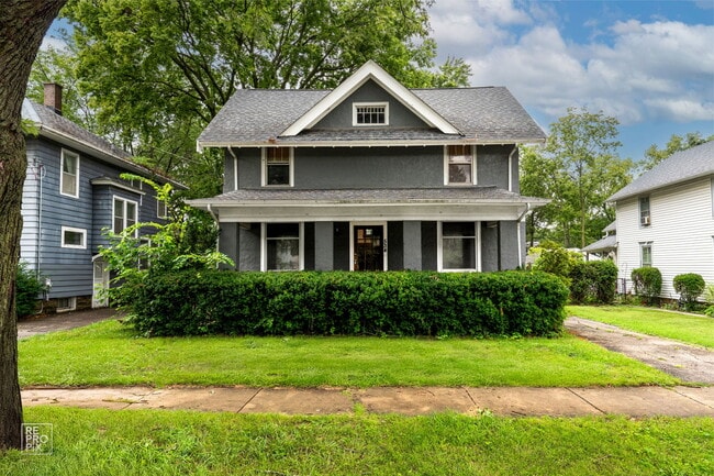 property at 534 Palace St