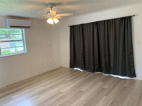 10040 SW 198th St in Cutler Bay, FL - Building Photo - Building Photo