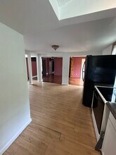 77 Dalton St, Unit 2 in Lowell, MA - Foto de edificio - Building Photo