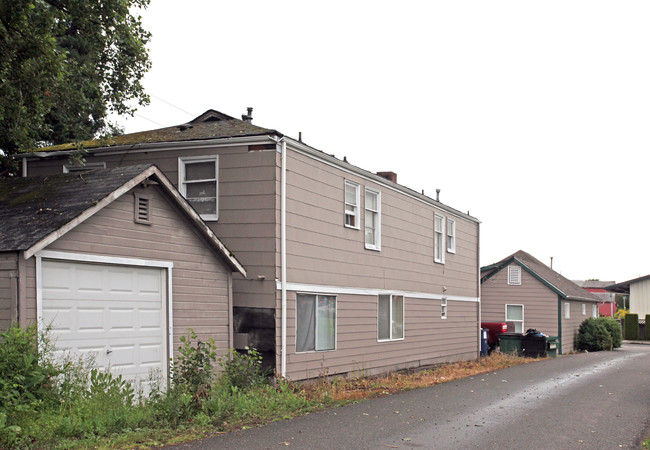 102 D St SW in Auburn, WA - Building Photo - Building Photo