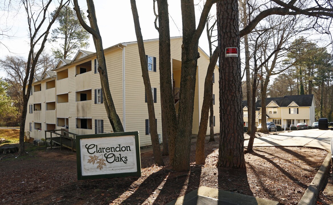 Clarendon Apartments and Townhomes in Raleigh, NC - Building Photo