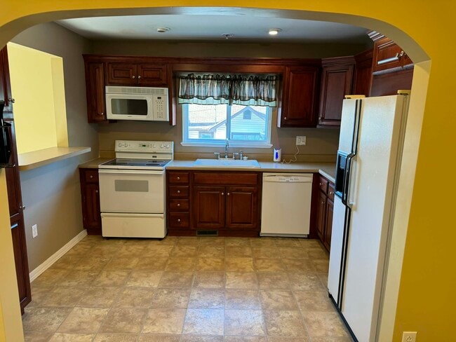 property at 649-1 Allen Ave