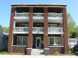 328 E Broadway Ave in Excelsior Springs, MO - Building Photo