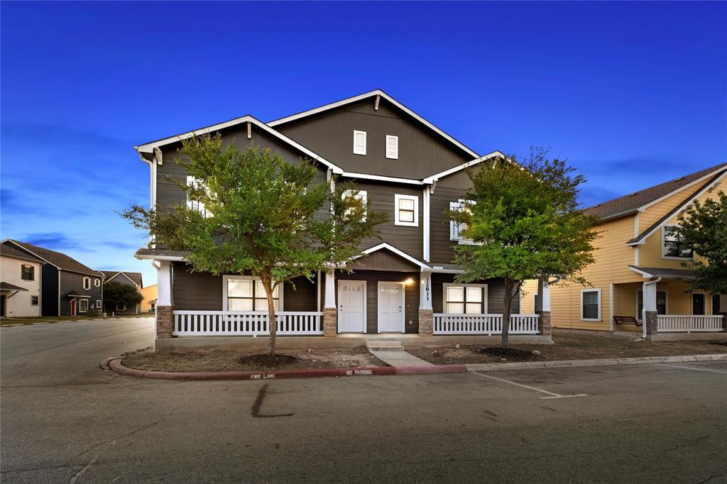 6618 Pinon Canyon in San Antonio, TX - Foto de edificio