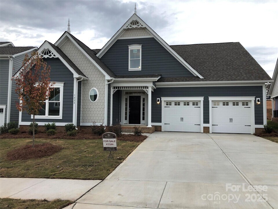 1024 Argentium Way in Waxhaw, NC - Building Photo