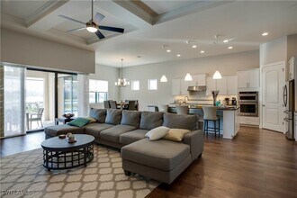14020 Hawks Eye Ct in Estero, FL - Building Photo - Building Photo