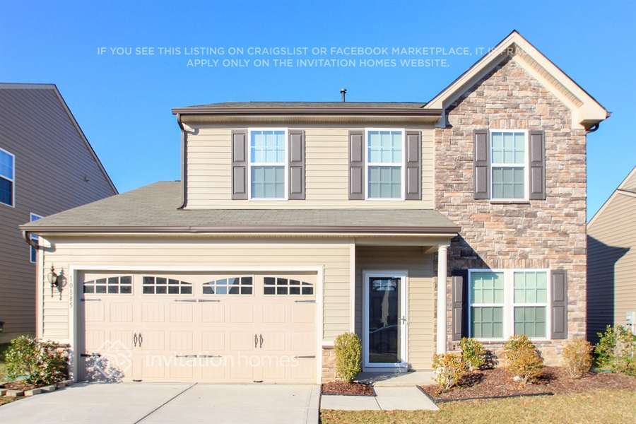 10885 Tailwater St in Davidson, NC - Building Photo