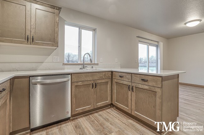 property at 3316 Lewis Ln