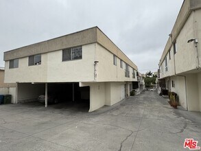 563 E Hazel St in Inglewood, CA - Building Photo - Building Photo