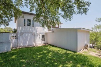1780 Live Oak Canyon Rd in Dripping Springs, TX - Building Photo - Building Photo