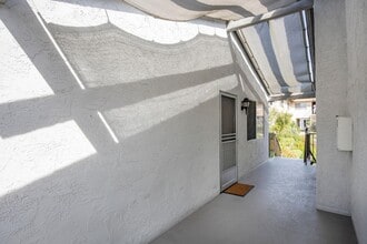 2179 Via Robles in Oceanside, CA - Building Photo - Building Photo