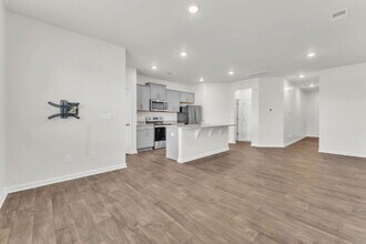1333 Wunder Way in Spartanburg, SC - Building Photo - Building Photo