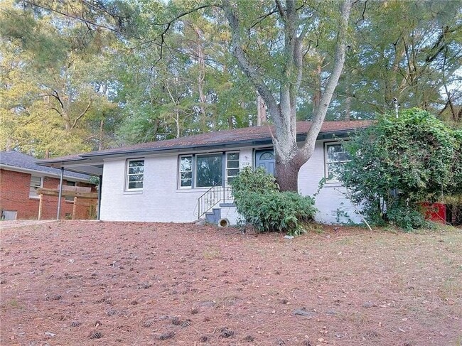 2744 Fairlane Dr SE in Atlanta, GA - Building Photo - Building Photo