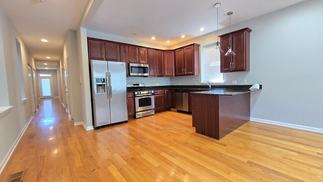 property at 3147 W Augusta Blvd