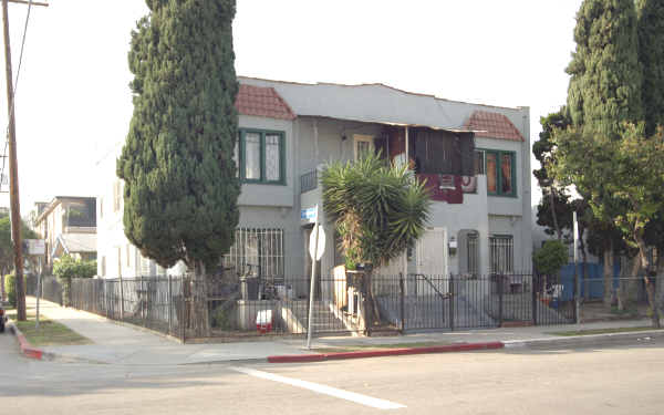 1203 Gordon St in Los Angeles, CA - Building Photo - Building Photo