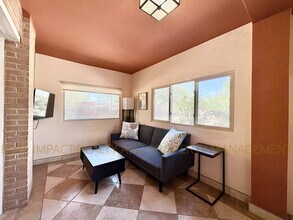 2819 N Woodland Ave in Tucson, AZ - Building Photo - Building Photo