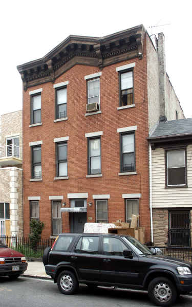 235 16th St in Brooklyn, NY - Building Photo - Building Photo