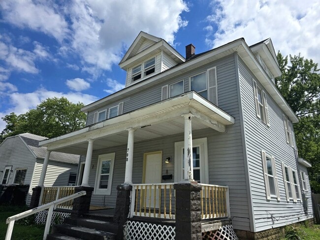 property at 708 South Bend Ave