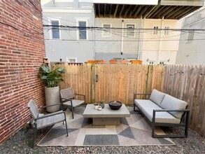 1832-34 Callowhill St in Philadelphia, PA - Foto de edificio - Building Photo