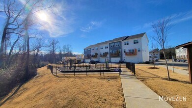 720 Lucky Clover Wy in Fuquay Varina, NC - Building Photo - Building Photo