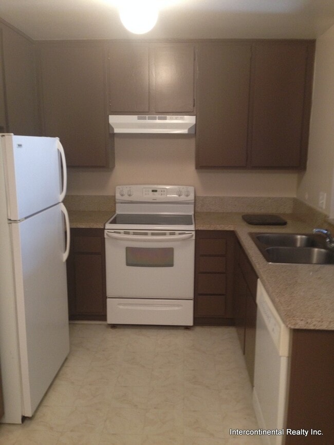 property at 1300 Saratoga Ave