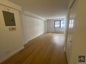 East 39th Street in New York, NY - Building Photo - Building Photo