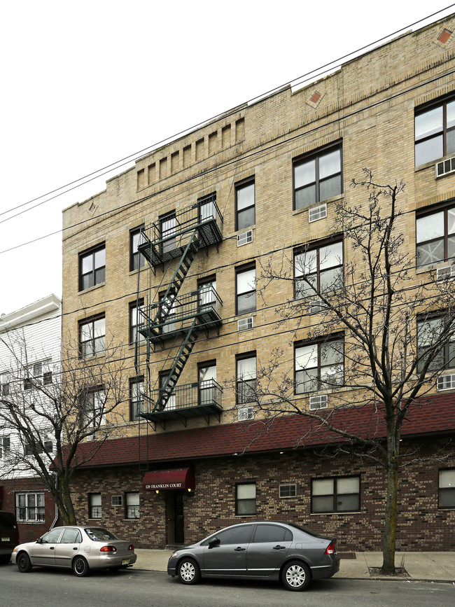 129 Franklin St in Jersey City, NJ - Building Photo - Building Photo