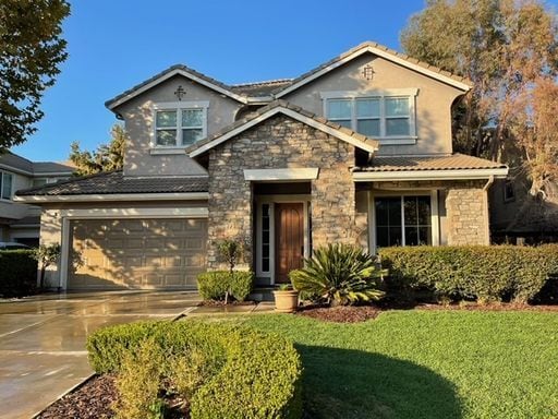 9561 California Oak Cir in Patterson, CA - Foto de edificio - Building Photo