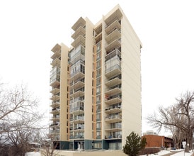 9908 114th St NW in Edmonton, AB - Building Photo - Building Photo