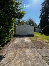 16834 35th Ave S in Seatac, WA - Foto de edificio - Building Photo