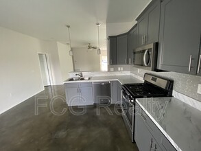 2809 Whispering Trails Dr in Winter Haven, FL - Building Photo - Building Photo