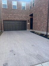 Room in House on Jones Dr in North Richland Hills, TX - Foto de edificio - Building Photo