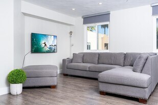3550 Lebon Dr in San Diego, CA - Building Photo