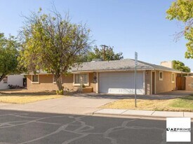 1042 E Main St in Mesa, AZ - Building Photo