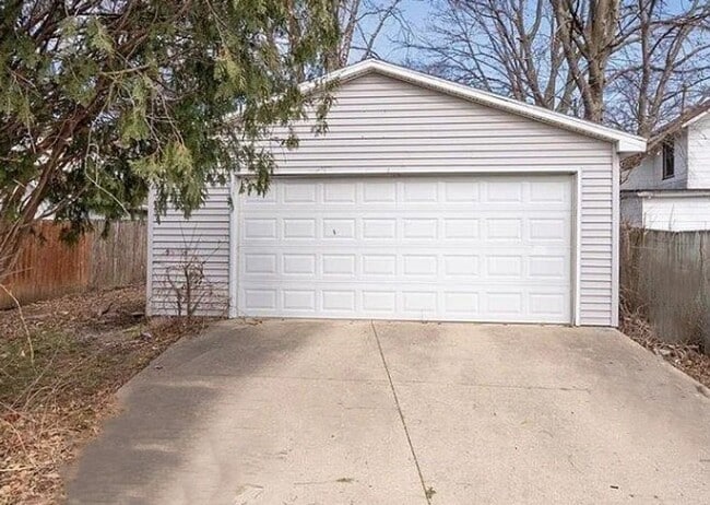 310 Williston Ave in Waterloo, IA - Building Photo - Building Photo