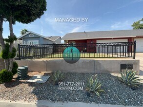 332 Red Cedar Pl in Perris, CA - Building Photo - Building Photo