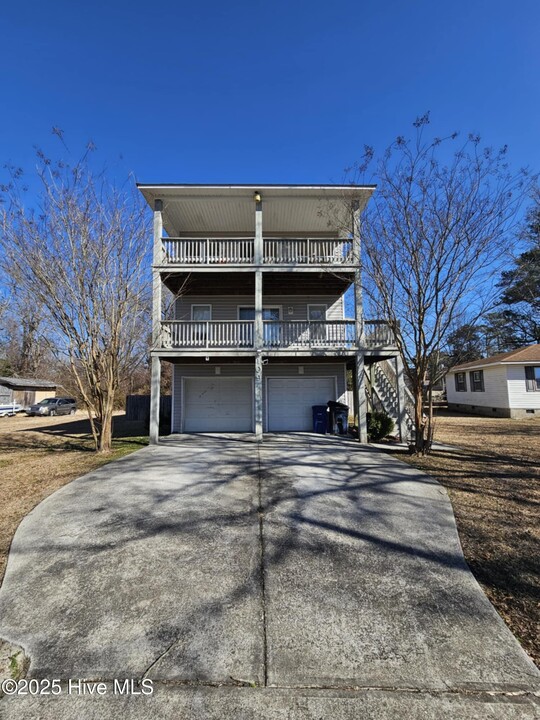 109 Spargo St in Jacksonville, NC - Building Photo