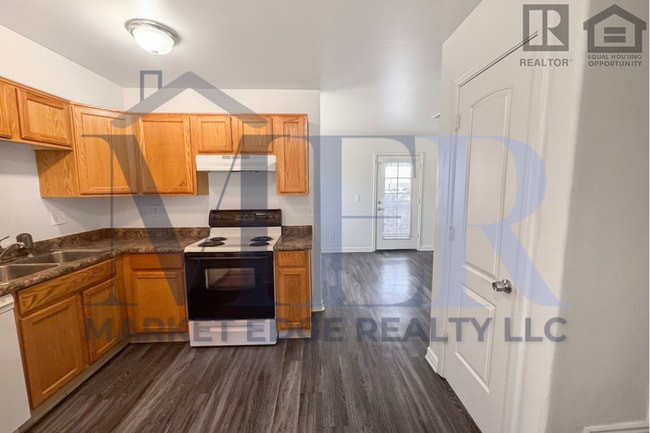 property at 2614 E Monte Vista Rd