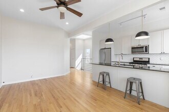 1460 W Ohio St in Chicago, IL - Building Photo - Building Photo