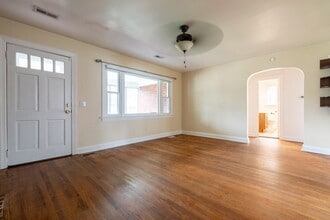 811 Wilbur Ave in Chesapeake, VA - Building Photo - Building Photo