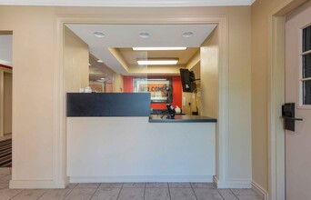 Furnished Studio-Hanover - Parsippany in Whippany, NJ - Building Photo - Building Photo