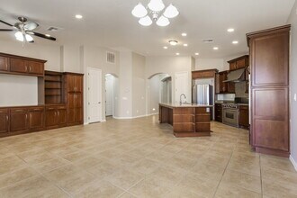 4132 W Lydia Ln in Phoenix, AZ - Building Photo - Building Photo