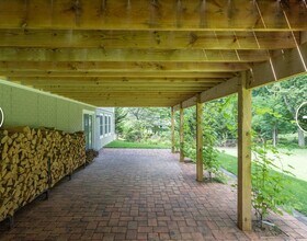 2216 Laurel Ridge Rd in Vienna, VA - Building Photo - Building Photo