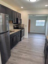 2620 SW 53rd Ave in West Park, FL - Building Photo