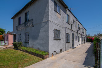 1726 S La Brea Ave in Los Angeles, CA - Building Photo - Building Photo