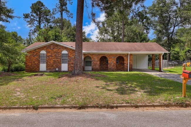 property at 2408 Southdale Dr